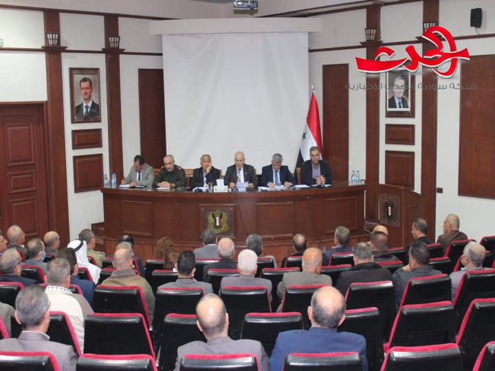   مجلس محافظة السويداء الوضع الأمني والخدمات الزراعية والتدفئة حاضرة في مداخلات أعضاء