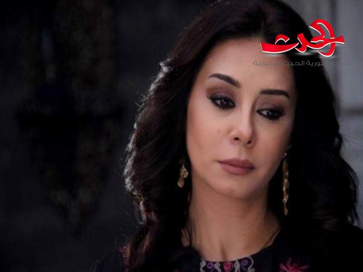 كاريس بشار تتلقى عرض زواج في بث مباشر على مواقع التواصل الاجتماعي