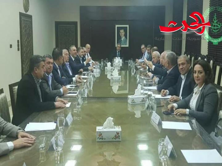 وزير المالية يبحث مع التجّار «التهرب الضريبي»
