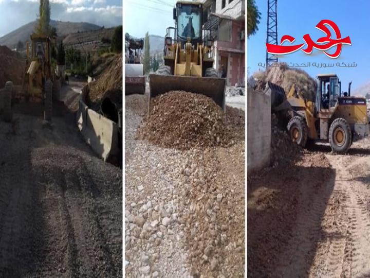 محافظة دمشق تستكمل أعمال تأهيل طريق معهد اللغات بالمزة 86