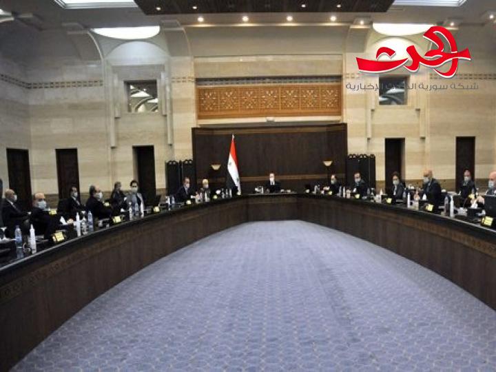 مجلس الوزراء يطلب من وزارتي الكهرباء والنفط تكثيف الجهود لتحسين واقع الكهرباء