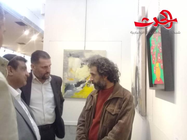 الفنان التشكيلي د.محمد غنوم مُكرّماً ضمن أيام الثقافة السورية في ثقافي أبي رمانة