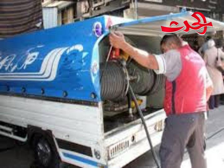 التجارة الداخلية تنظم ١٠ ضبوط بحق سائقين وصاحب خزان مازوت في نهر عيشة 