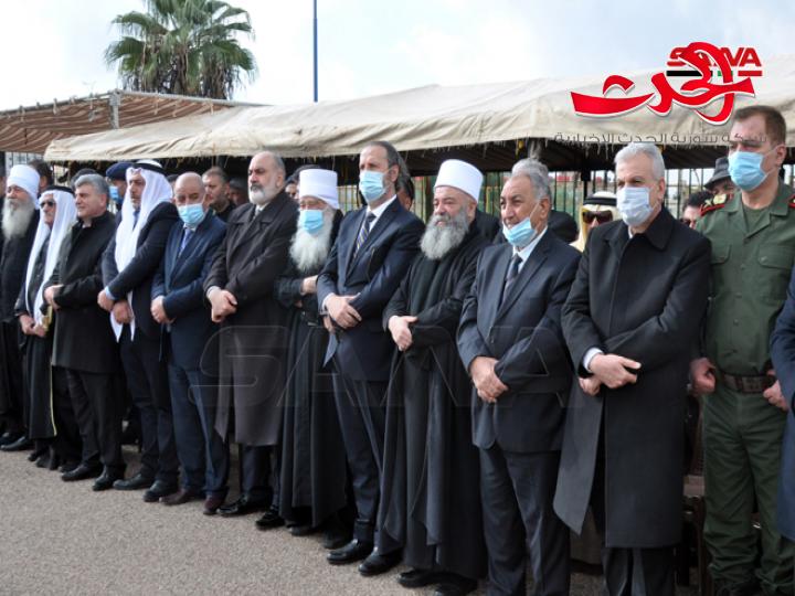 بتوجيه من الرئيس الاسد.. الوزير عزام يعزي آل الاطرش بفقيدهم