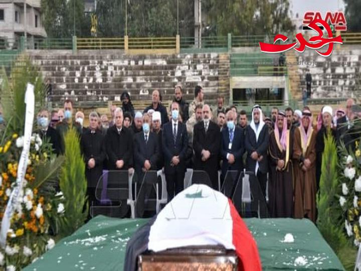 بتوجيه من الرئيس الاسد.. الوزير عزام يعزي آل الاطرش بفقيدهم