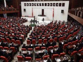 البرلمان التركي يوافق على مذكرة إرسال جنود أتراك إلى ليبيا