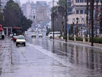 منخفض قطبي جديد محمل بالثلوج والأمطار يوم الثلاثاء 