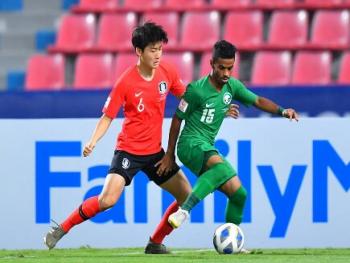 الاولمبي السعودي يخسر كأس اسيا ليتوج الكوري بطلا