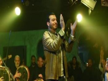 مذيعة كويتية تهاجم إيهاب توفيق بعد ظهوره الأول فى حفل عقب وفاة والده