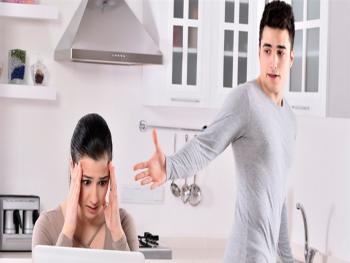 علامات تدلّ على أن زوجك أناني والتعايش معه صعب