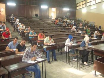 الامتحانات الجامعية بين شكاوي الطلاب و الإجراءات المتخذة.