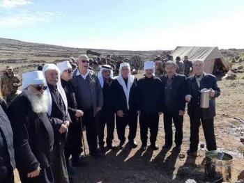 فزعة وطن والمجتمع يستقبلون الجيش بالسويداء بالمناسف...