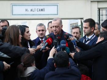 لماذا احب لافروف ربطة عنق اردوغان.. تعرف ماذا قال؟