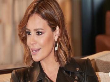 كارول سماحة تؤجل اطلاق كليب اغنيتها الجديدة