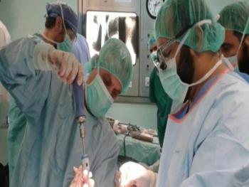 الزام الأطباء بيوم مجاني لمعالجة المرضى