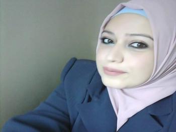 تغار منها البلابل بقلم الشاعرة فاتن شيمي