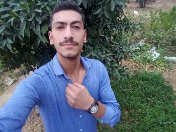 صوت خافت بقلم جعفر المحمد