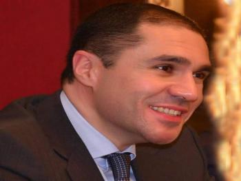 الشهابي ينتقد أعمال البيئة الشامية ويتمنى منعها من التلفزيونات