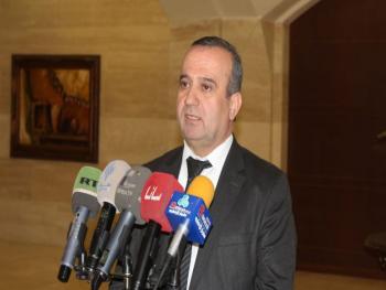 وزير الادارة المحلية: شكاوى من التجار حول الاسواق الشعبية" بدأت تؤثر عليهم" ولاجواب حول حظر التجول في الاعياد