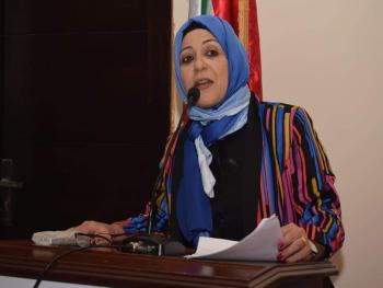 لي مواقيت الحبر  ولك همس الحروف