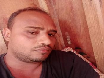 الشاعر أيوب حشاش