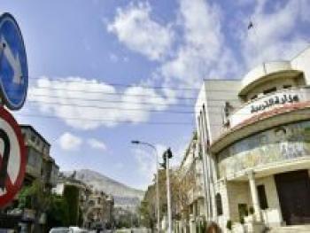 التربية تحذر من نماذج تربوية تحوي اخطاء تربوية ولغوية في صياغة الاسئلة