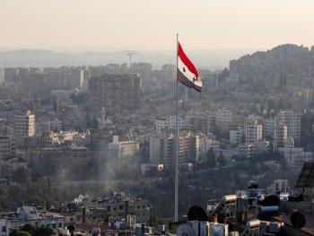 تغريدة صهيونية مغرضة على تويتر تثير الشائعات والفتن في الشارع السوري