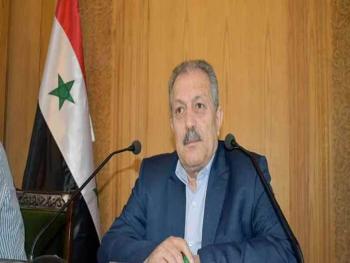 رئيس الوزراء يطلب لقاء الصناعيين غداً.. وصناعيون يثمنون اللقاء