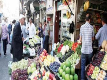 بوصلة المواطن تائه في الأسواق.. ومؤشرات التضخم تضرب أرقاماً قياسية