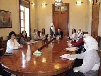 وزير الأشغال العامة والإسكان يطلع على البرنامج التنفيذي والزمني للمرحلة الأولى والثانية  في الإطار الوطني للتخطيط الإقليمي 