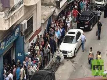 طابور الدخان.. طابور جديد يضاف الى يوميات السوريين