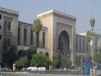 شاهد بالصور.. من هنا يخرج القضاة والمحامون من قصر العدل في الحميدية