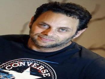 سيف الدين سبيعي يطالب بادخال مادة التربية الجنسية الى المدارس 