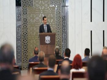 مع تمنياتنا لسيادته بالسلامة والشفاء.. الرئيس الأسد يتعرض لوعكة صحية مفاجئة اثناء تلاوة كلمته