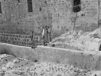 "الغارديان" تنشر القصة الكاملة للمهندس الخائن الذي ساعد عصابات صهيونية على اقتحام سجن عكا عام 1947