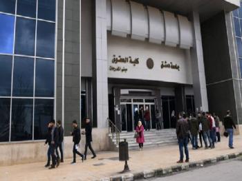 عميد الحقوق: خلل في الورق الامتحاني أثناء التصحيح على جهاز الأتمتة أخّر صدور عدة مقررات.. ولجنة للتصحيح يدويا