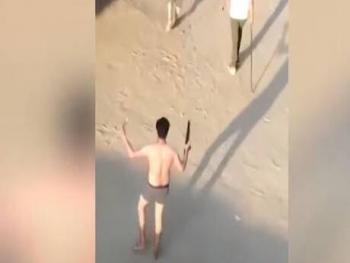 بالفيديو.. مصري يقتل شابا حاول الدفاع عن زوجته 