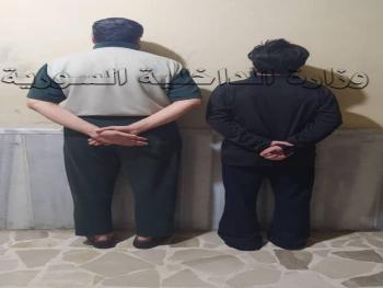 فرع الأمن الجنائي بحلب يلقي القبض على أحد مروجي الدولار المزيف.