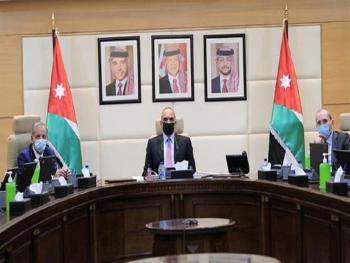 الحكومة الأردنية تشدد على الالتزام بالإجراءات الصحية وتتوعد المخالفين