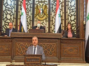 وزير المالية من تحت قبّة «الشعب»: دراسات كثيرة لتحسين الوضع المعيشي للمواطنين