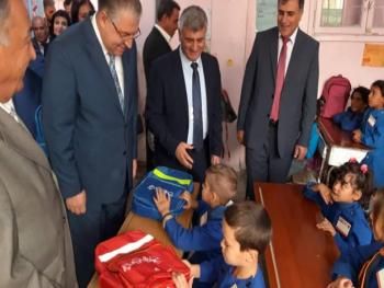 وعود من وزير التربية خلال زيارته السويداء بقرارات لتحسين وضع المعلمين