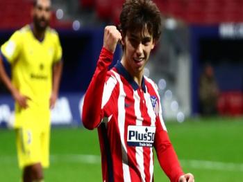 اتلتيكو مدريد يفوز على قادش بالدوري الإسباني لكرة القدم