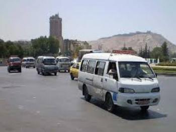 مراقبو خطوط لضبط عمل السرافيس في دمشق