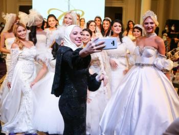 مصممة الازياء العالمية غاليا الفهد عرضين ازياء لمجموعة فساتين زفاف ٢٠٢١ بعنوان *بياض الثلج*