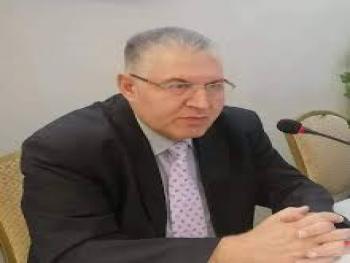المالية تحرم مدرسي الساعات من الحصول على المنح.. وزير التربية: نتمنى تشميلهم