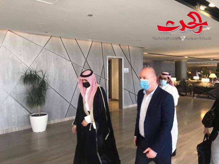  للمرة الأولى منذ 10 سنوات..وزير سوري يصل الى الرياض