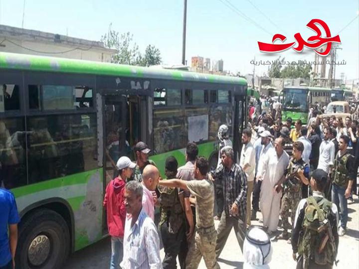 مسلحو درعا البلد يصلون إدلب بعد إطلاق سراحهم من قبل تركيا