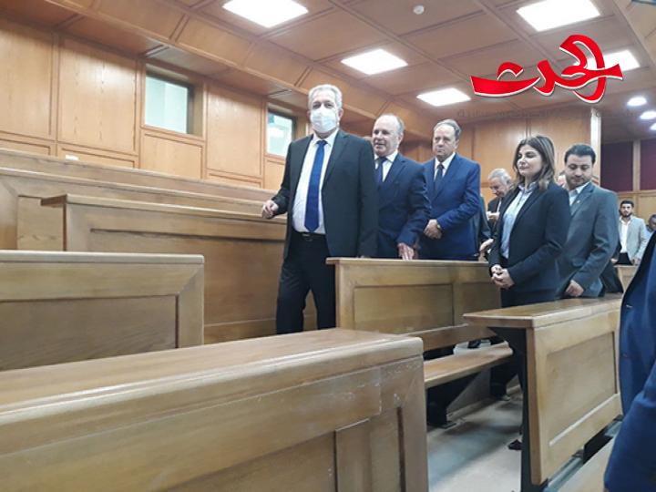 في جامعة دمشق: المهندس عرنوس يفتتح مبنى توسع كلية الآداب والعلوم الإنسانية.