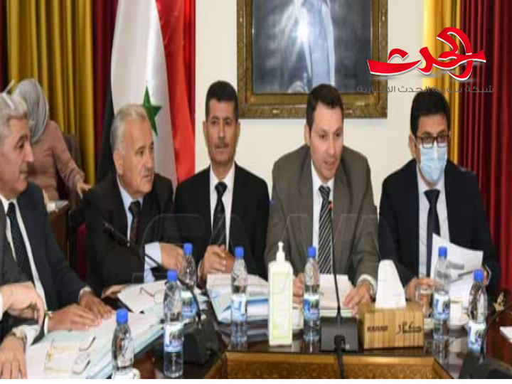 مناقشة الموازنة الاستثمارية لوزارة الصحة.
