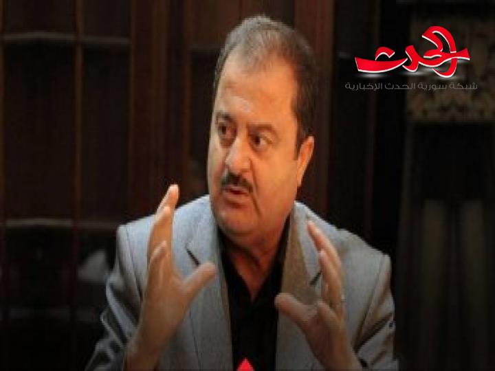 وفاة نقيب الفنانين زهير رمضان بعد صراع مع المرض.